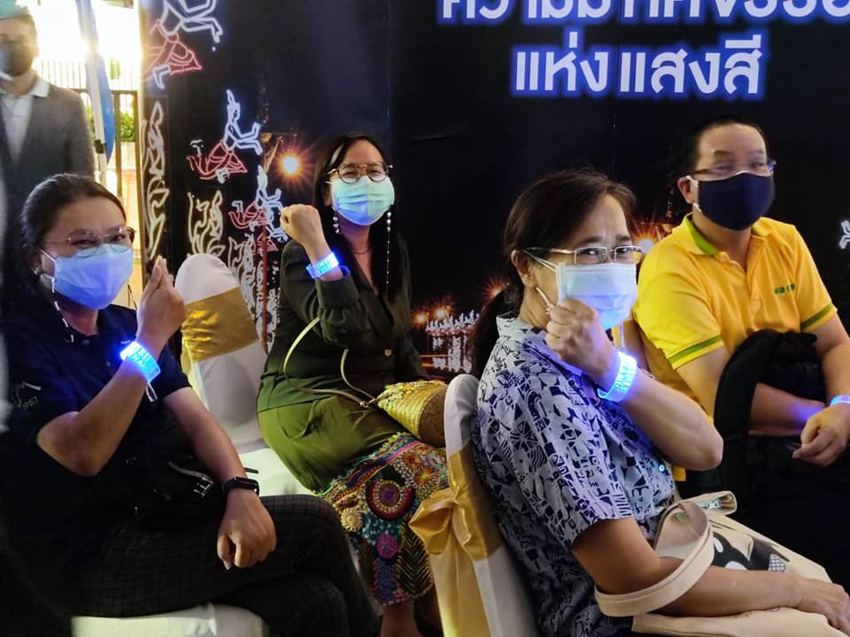 พิธีเปิดโครงการขับเคลื่อนเรื่องราวอดีต ปัจจุบัน และอนาคตของเมืองผ่านงานออกแบบศิลปะแห่งแสงไฟ ณ คลองโอ่งอ่าง 2 274083412 314058017439184 76590944893694985 n