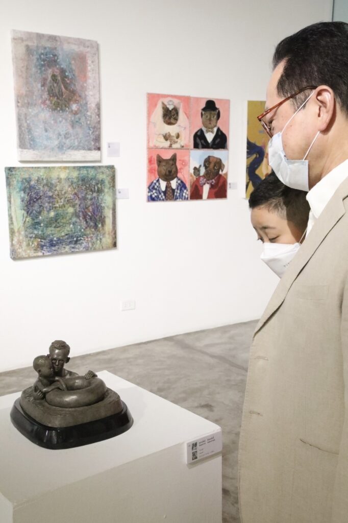 พิธีเปิดนิทรรศการ "ศิลปะเพื่อสายน้ำ" ณ หอศิลป์ร่วมสมัยราชดำเนิน กรุงเทพฯ 29 IMG 6854
