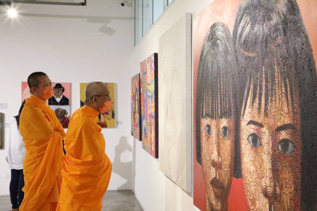 พิธีเปิดนิทรรศการ "ศิลปะเพื่อสายน้ำ" ณ หอศิลป์ร่วมสมัยราชดำเนิน กรุงเทพฯ 5 IMG 6869