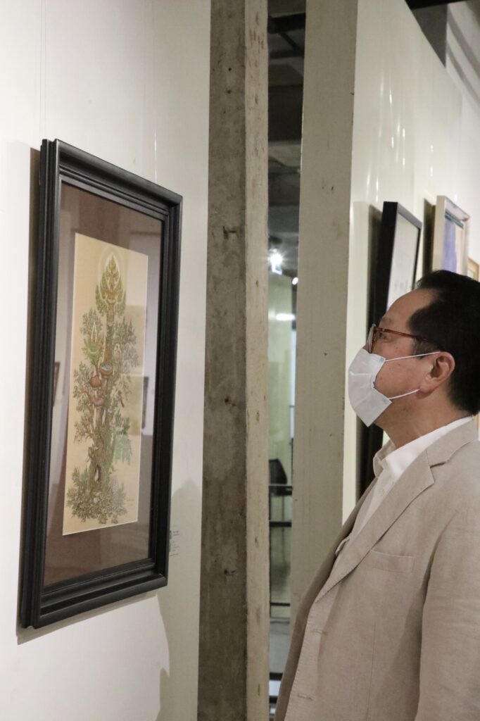 พิธีเปิดนิทรรศการ "ศิลปะเพื่อสายน้ำ" ณ หอศิลป์ร่วมสมัยราชดำเนิน กรุงเทพฯ 8 IMG 6872