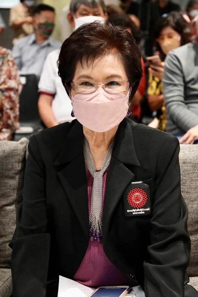 นิทรรศการศิลปกรรมของสมาคมศิลปินทัศนศิลป์นานาชาติ แห่งประเทศไทย ครั้งที่ 15 19 297955052 372464335069049 7499396956099047086 n 5