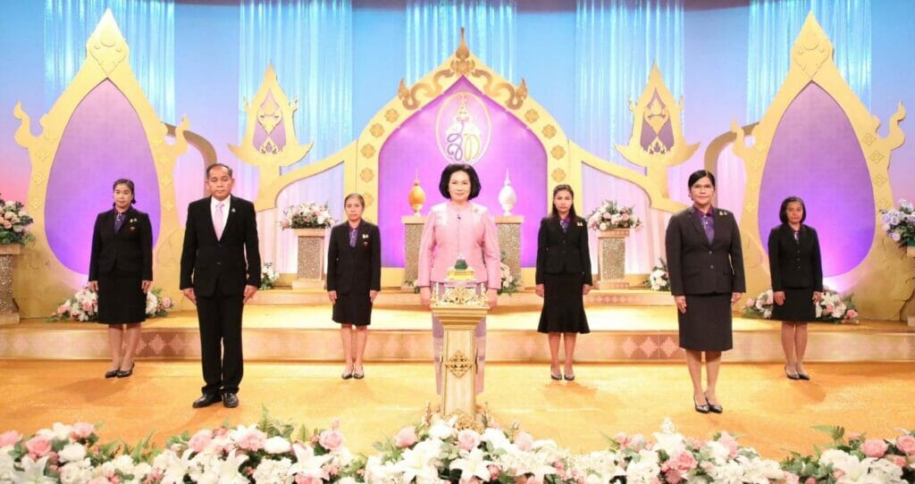 บันทึกเทปโทรทัศน์ถวายพระพรชัยมงคล สมเด็จพระนางเจ้าสุทิดา พัชรสุธาพิมลลักษณ พระบรมราชินี เนื่องในโอกาสวันเฉลิมพระชนมพรรษา 3 มิถุนายน 2566 3 346631670 946919846435514 4456746749177585415 n